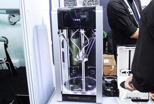 威控睿博展出了高精度的桌面3D打印機(jī)
