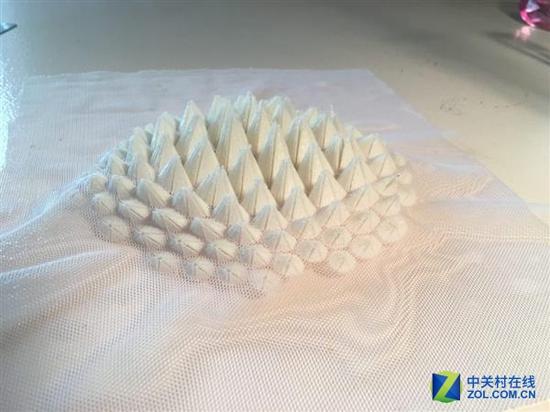 3D打印雞皮疙瘩夾克 可以預(yù)測人的情緒