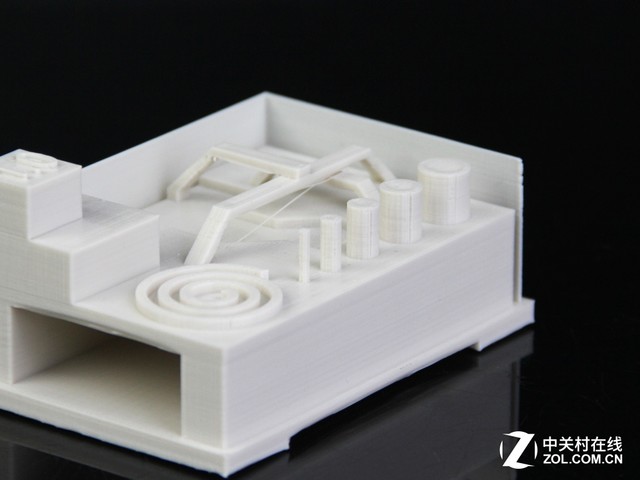 ͑׃cȡ MakerBot R+ 3DӡCלy 