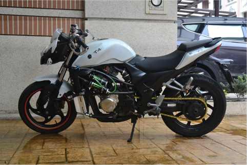 自己動手給摩托車假裝副水箱 包括3D打印附件