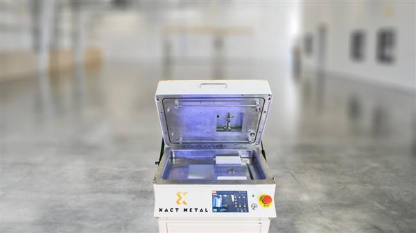 新款中型金屬3D打印機XM300可配4激光頭265萬起售 新款中型金屬3D打印機XM300可配4激光頭265萬起售