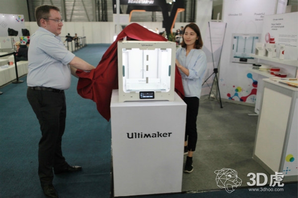 LUltimaker̫^(q)Benjamin TanЇ3DӡЈǰl(f)չc