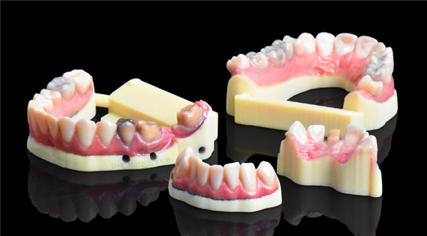 新型Stratasys J720牙科3D打印機可打印全彩色,多材料部件 新型Stratasys J720牙科3D打印機可打印全彩色,多材料部件