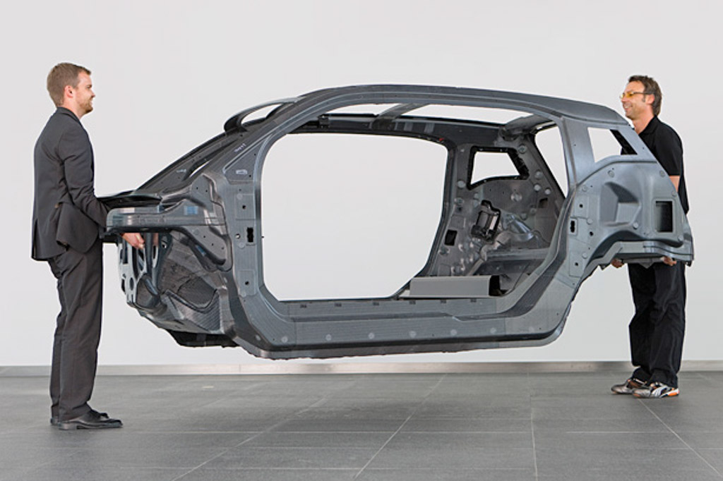 BMW i3的碳纖維底盤。 BMW i3的碳纖維底盤。