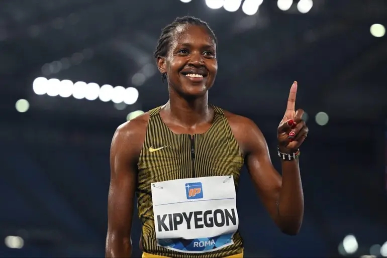Ϳ_l3DӡFlyWeb\֣Faith Kipyegon_ķӢo